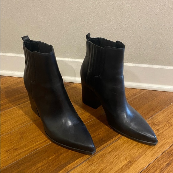 Oshay Pointed Toe Bootie (Women) in Black Leather - Picture 2 of 6